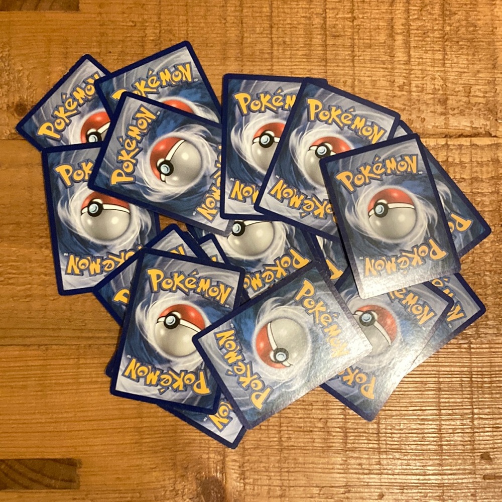 46 random pokemon cards